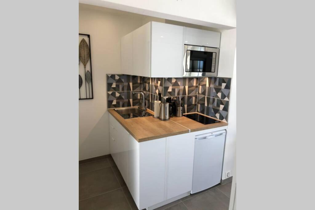 Appartement Vue Mer Et Port, Refait A Neuf Pour Vous ! Climatise 拉格朗德默特 外观 照片